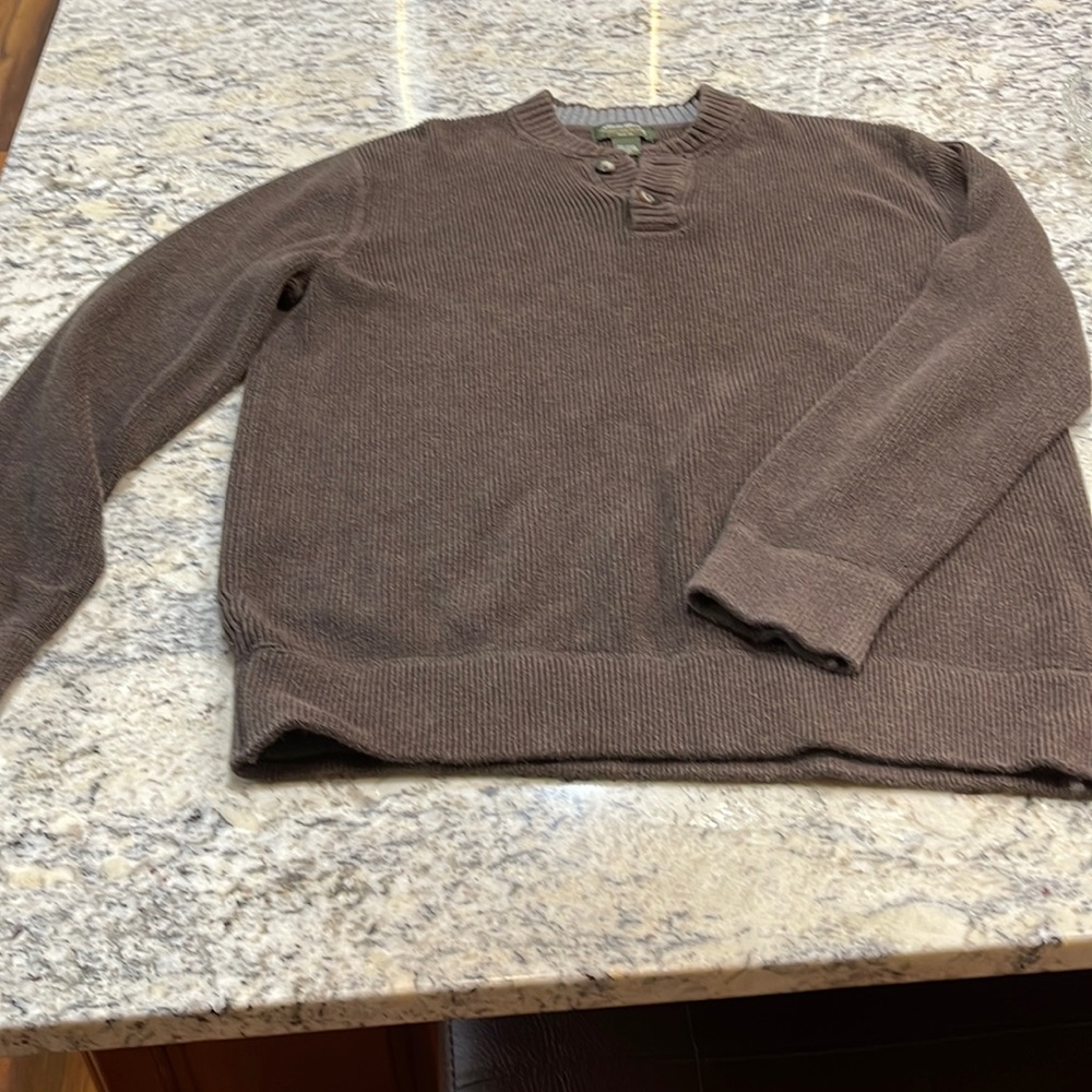 Awesome comfortable sweater in brown